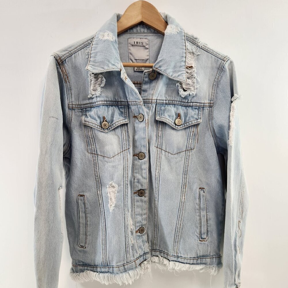 Iris Jean Jacket Light Denim Distressed Size Medium